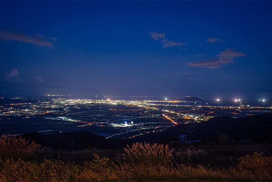 裏夜景 〜きじひき高原 パノラマ展望台〜