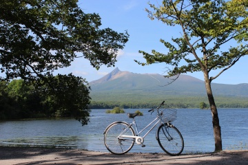 Bicycle rental by Lake Onuma