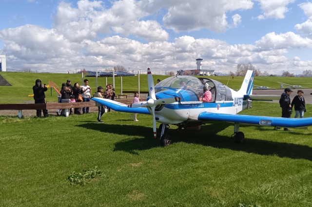こどもたちに大空のプレゼント